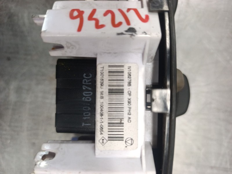 Recambio de mando calefaccion / aire acondicionado para dacia duster ambiance 4x2 referencia OEM IAM 1001639  