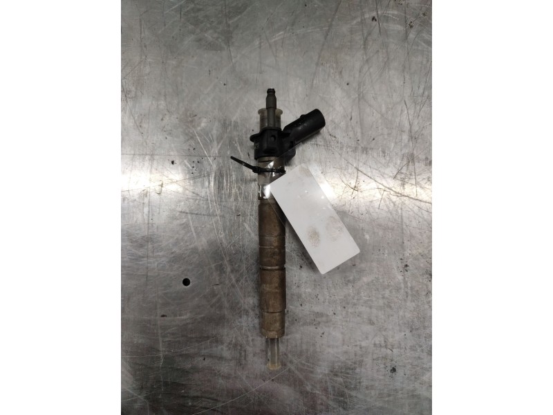 Recambio de inyector para opel agila b (h08) 1.2 (f68) referencia OEM IAM 8ZZXU247P  779787705