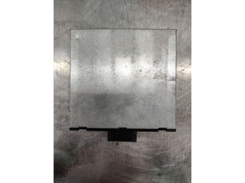 Recambio de modulo electronico para bmw 1 (e81) 118 d referencia OEM IAM 8ES00947920  010569771001