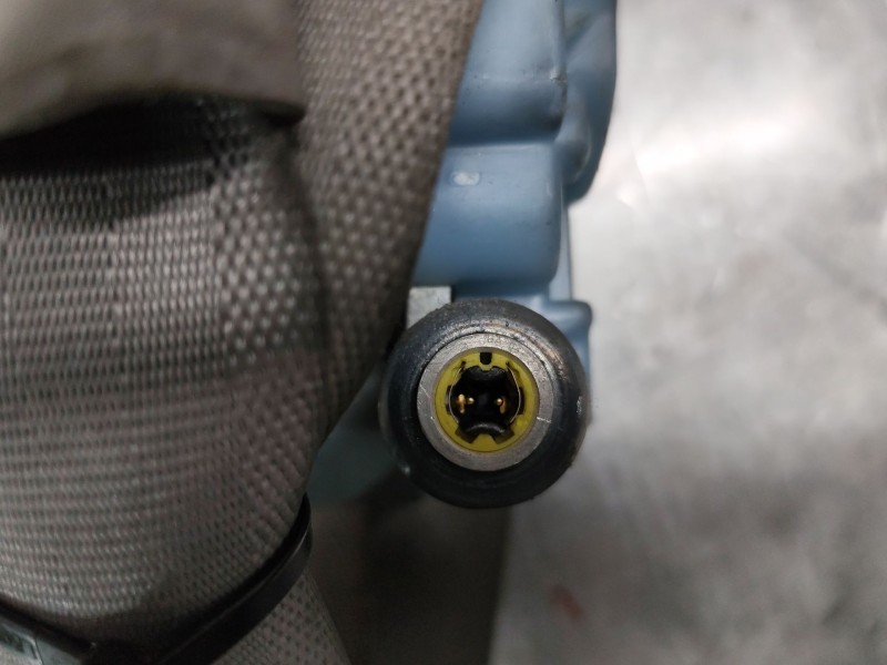 Recambio de cinturon seguridad delantero derecho para kia carnival ii (gq) 2.9 crdi referencia OEM IAM   