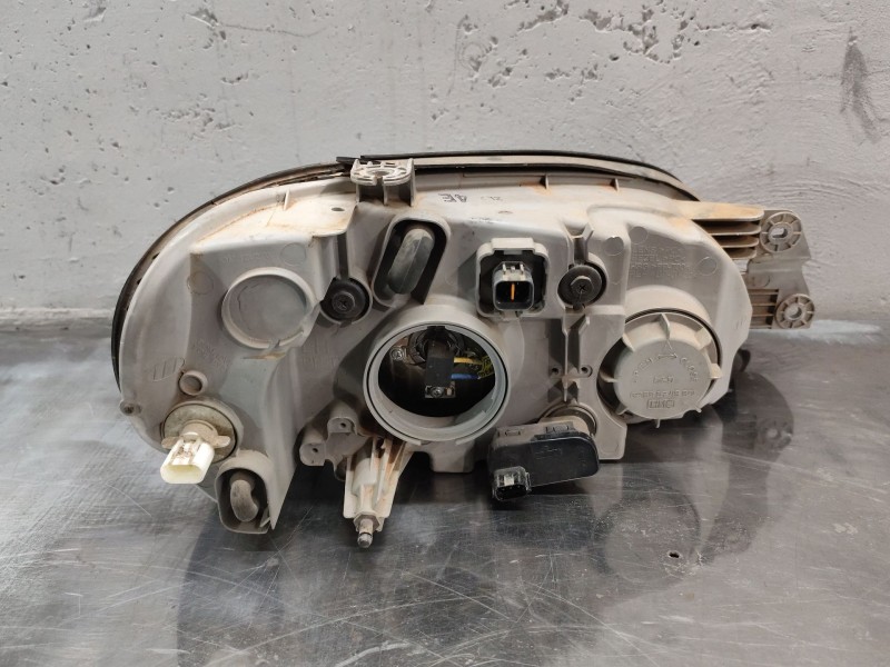 Recambio de faro derecho para kia carnival ii (gq) 2.9 crdi referencia OEM IAM   
