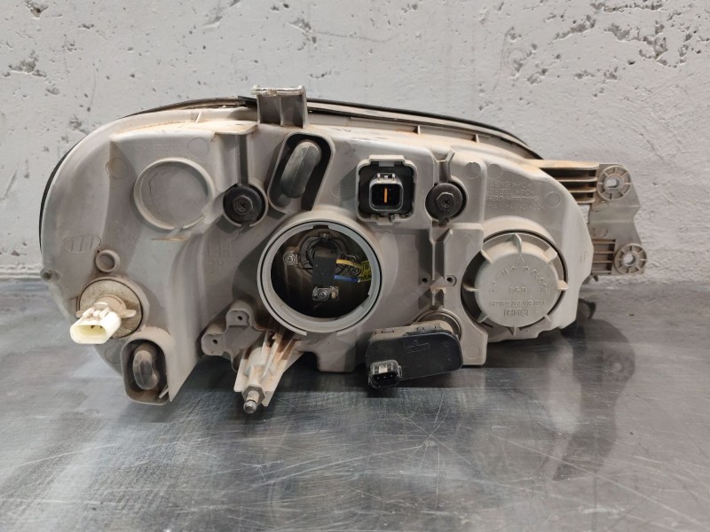 Recambio de faro izquierdo para kia carnival ii (gq) 2.9 crdi referencia OEM IAM lhd9980  