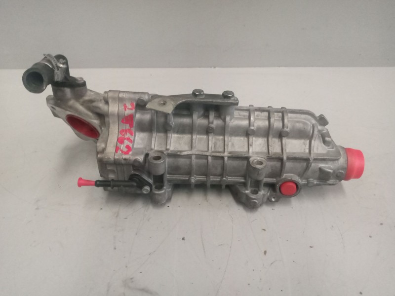 Recambio de enfriador egr para iveco sunrise referencia OEM IAM 5801668925  