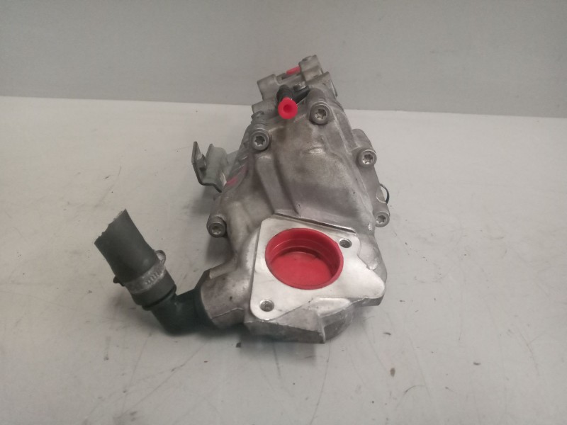 Recambio de enfriador egr para iveco sunrise referencia OEM IAM 5801668925  