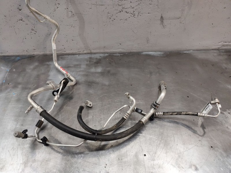 Recambio de tubos aire acondicionado para infiniti q30 1.5 d referencia OEM IAM a2468302615  