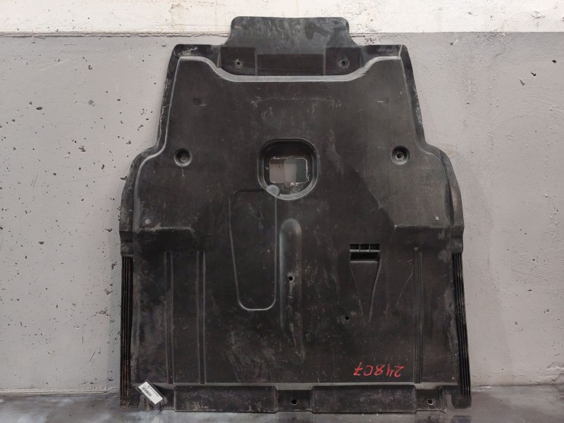 Recambio de cubrecarter para infiniti q30 1.5 d referencia OEM IAM   