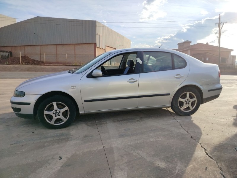 seat toledo ii (1m2) del año 2000