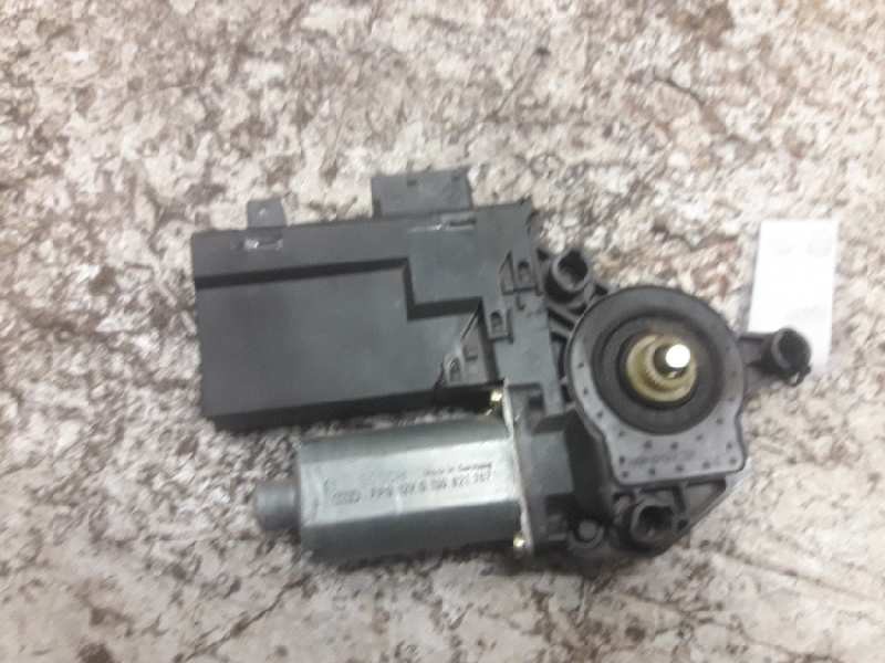 Recambio de motor elevalunas delantero izquierdo para peugeot 307 (s1) xn referencia OEM IAM 9634457580 990830100 A90830033