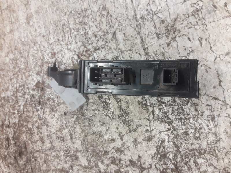 Recambio de motor elevalunas delantero izquierdo para peugeot 307 (s1) xn referencia OEM IAM 9634457580 990830100 A90830033