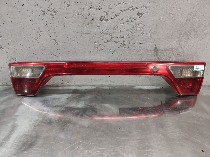 Recambio de piloto trasero central para seat toledo ii (1m2) 1.9 tdi referencia OEM IAM 1M5945225D  