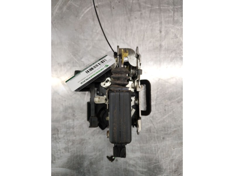 Recambio de cerradura puerta delantera derecha para dacia duster ambiance 4x2 referencia OEM IAM 8200735224  