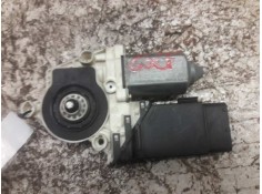 Recambio de motor elevalunas delantero izquierdo para volkswagen golf iv berlina (1j1) 25 aniversario referencia OEM IAM 9776105