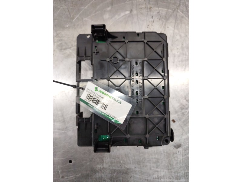 Recambio de caja reles / fusibles para citroën berlingo 1.6 16v hdi referencia OEM IAM 965061858000  