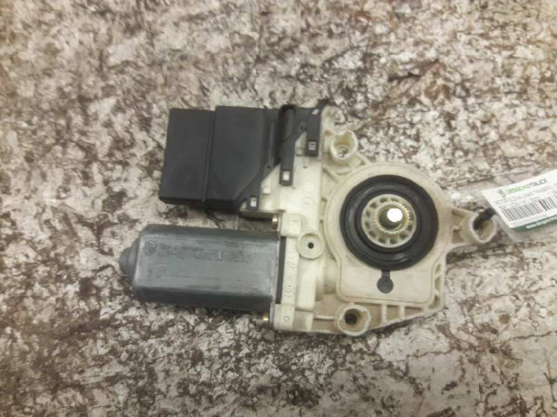 Recambio de motor elevalunas trasero izquierdo para seat leon (1m1) signo referencia OEM IAM 9776105406301 F005S00059 