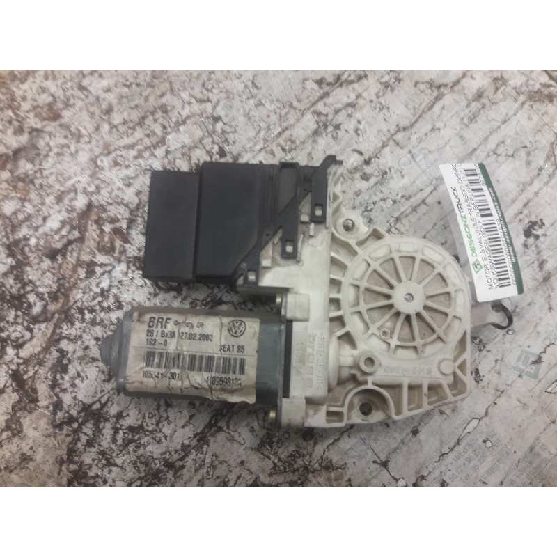 Recambio de motor elevalunas trasero derecho para volkswagen golf iv berlina (1j1) conceptline referencia OEM IAM 9776105407301 