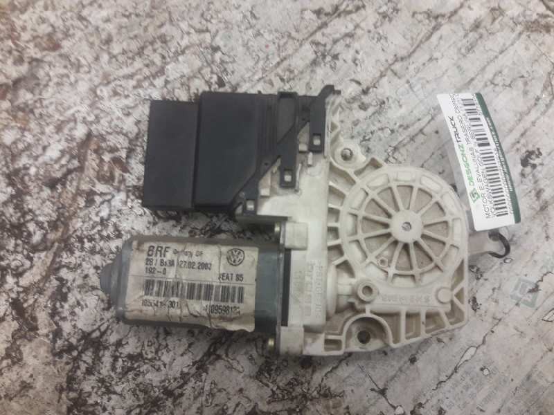 Recambio de motor elevalunas trasero derecho para volkswagen golf iv berlina (1j1) conceptline referencia OEM IAM 9776105407301 