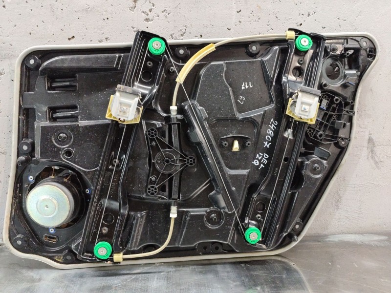 Recambio de elevalunas delantero izquierdo para infiniti q30 1.5 d referencia OEM IAM 807m15db4a  