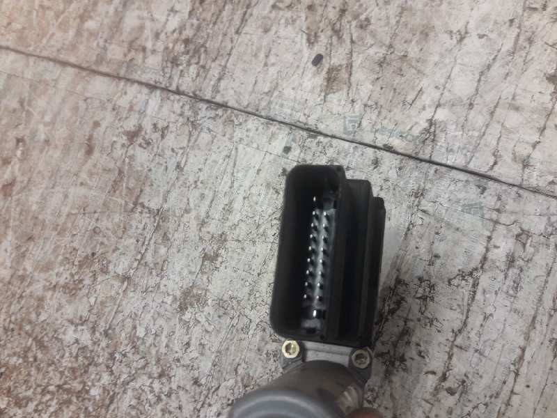 Recambio de motor elevalunas trasero derecho para volkswagen golf iv berlina (1j1) conceptline referencia OEM IAM 9776105407301 