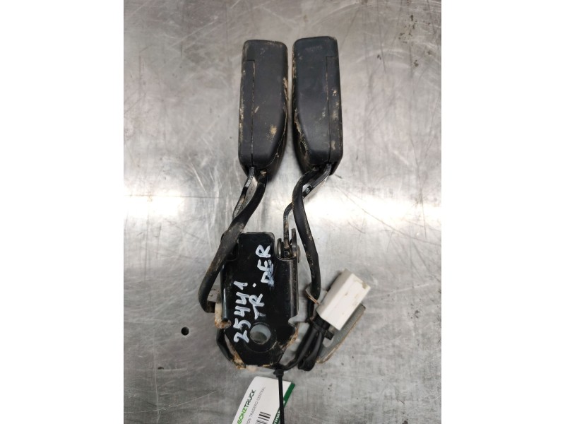 Recambio de enganche de cinturon trasero central para mazda cx-5 (kf) 2.2 d referencia OEM IAM   