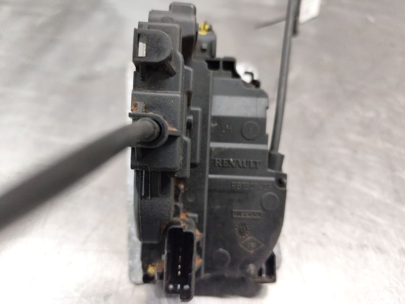 Recambio de cerradura puerta trasera izquierda para renault megane iii berlina 5 p business referencia OEM IAM 825030002ra  