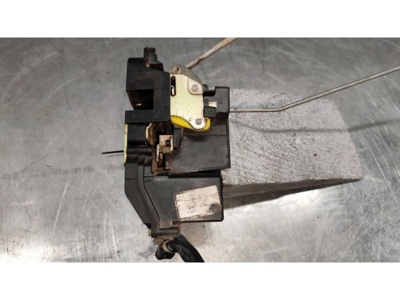 Recambio de cerradura puerta delantera izquierda para kia carens 2.0 crdi ex monovolumen referencia OEM IAM   