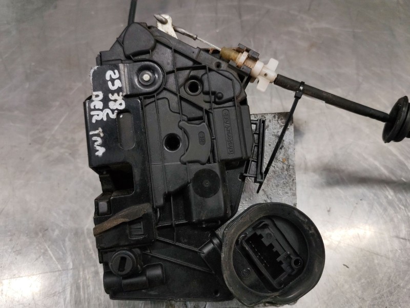 Recambio de cerradura puerta trasera derecha para volkswagen golf vi (5k1) 2.0 tdi referencia OEM IAM 5k4839016b  
