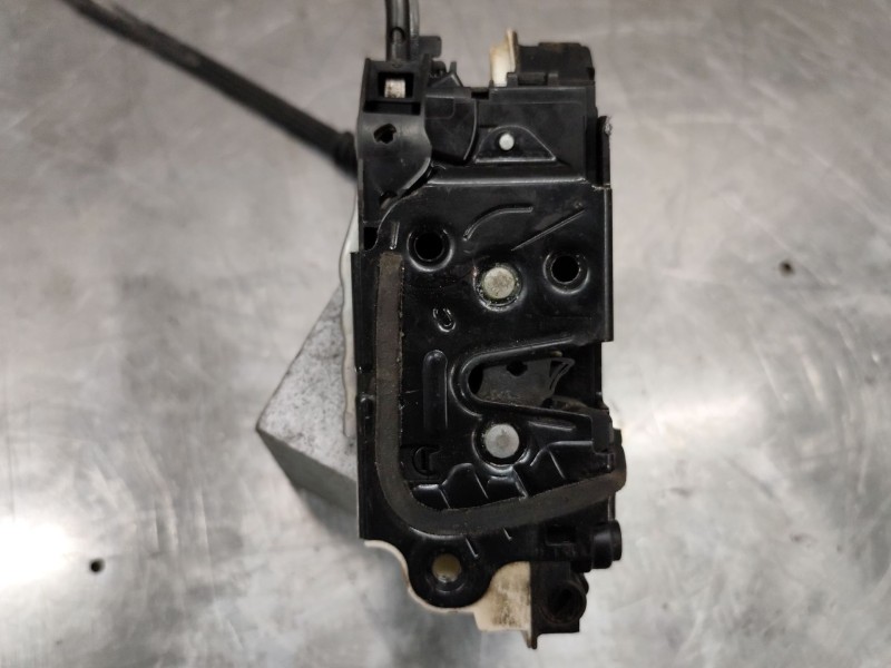 Recambio de cerradura puerta trasera derecha para volkswagen golf vi (5k1) 2.0 tdi referencia OEM IAM 5k4839016b  