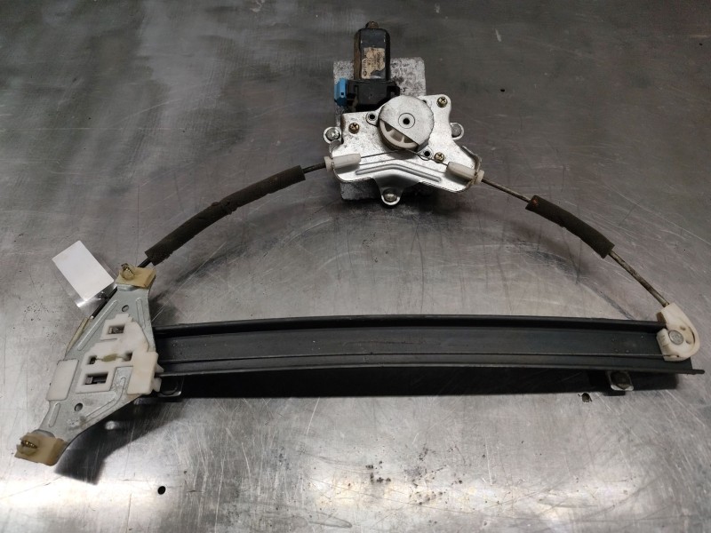 Recambio de elevalunas delantero derecho para daewoo nubira berlina 2.0 cat referencia OEM IAM   