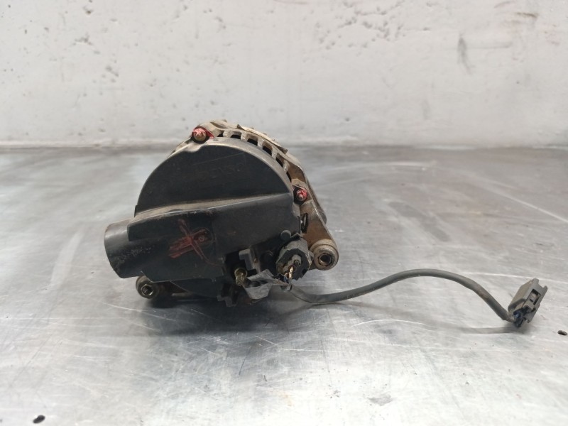 Recambio de alternador para ford fiesta berlina referencia OEM IAM 63321711B  