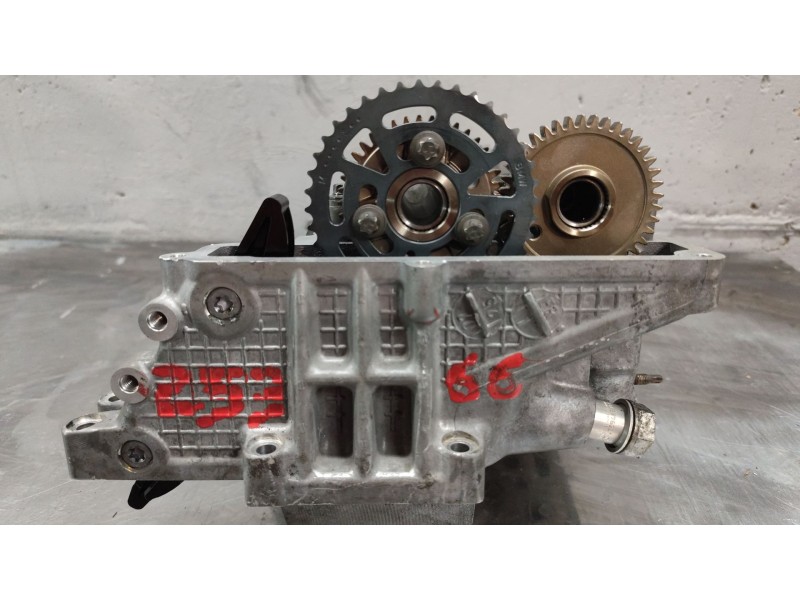 Recambio de culata para bmw 1 (e81) 118 d referencia OEM IAM 779767806  