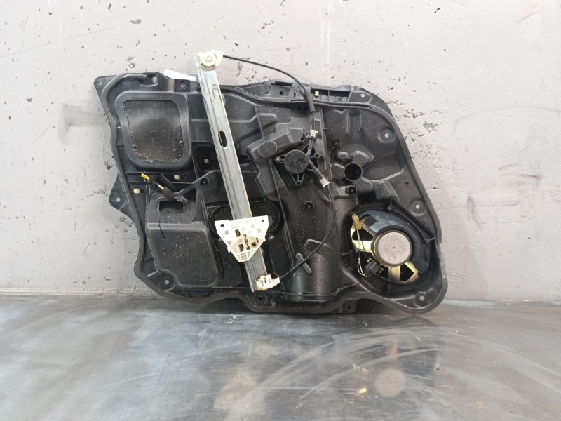 Recambio de elevalunas delantero derecho para mazda 3 berlina (bk) 1.6 vvt active referencia OEM IAM   