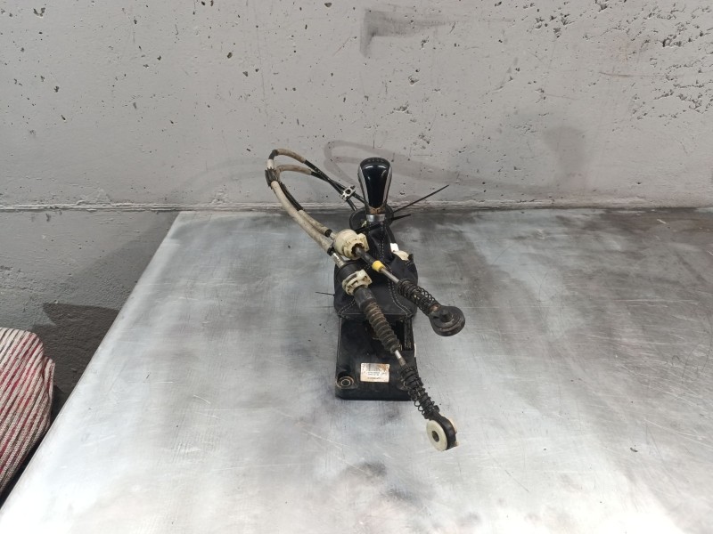 Recambio de palanca cambio para infiniti q30 1.5 d referencia OEM IAM a1763602600  a1763600373q4