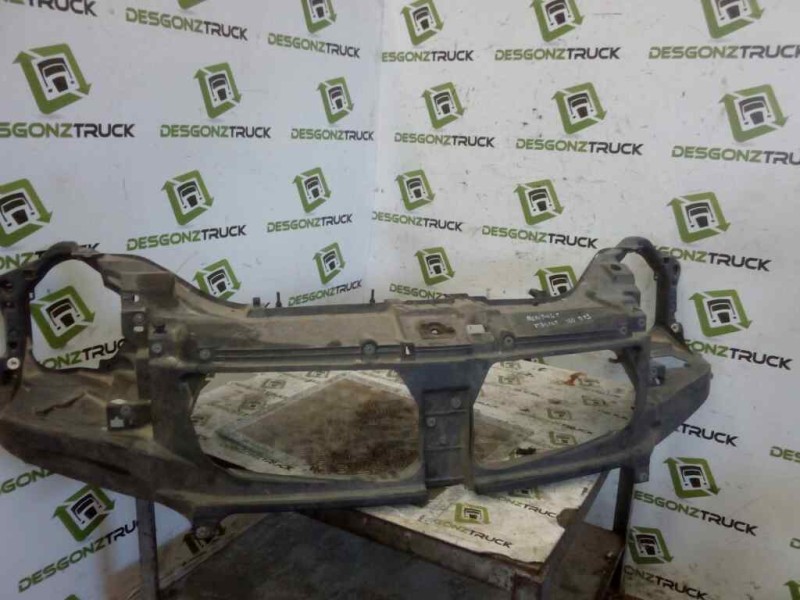 Recambio de panel frontal para renault mascott fg 160. 35/55/65 cabina individual referencia OEM IAM 8200202909  