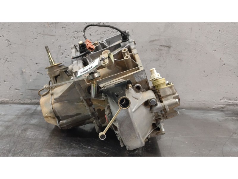 Recambio de caja cambios para peugeot 207 1.6 16v cat referencia OEM IAM 20DM46  