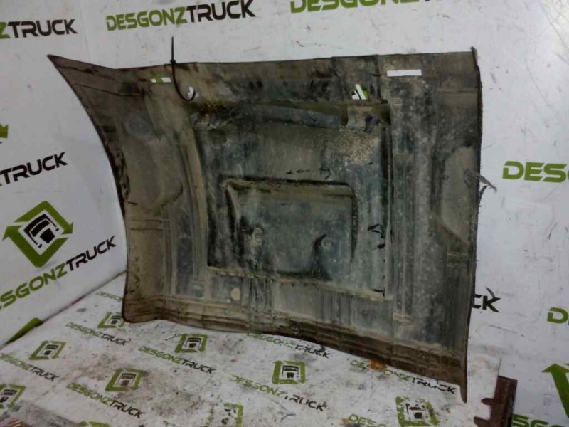 Recambio de guardabarros delantero izquierdo para volvo fh xxx 12.8 diesel referencia OEM IAM DELANTERO  
