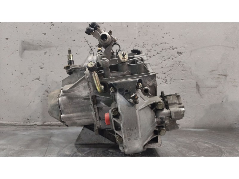 Recambio de caja cambios para peugeot 206 berlina xt referencia OEM IAM 20dp04  