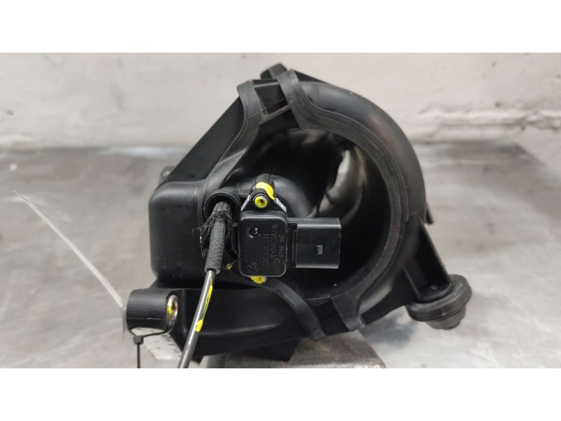 Recambio de colector admision para volkswagen polo berlina (6n2) trendline referencia OEM IAM   