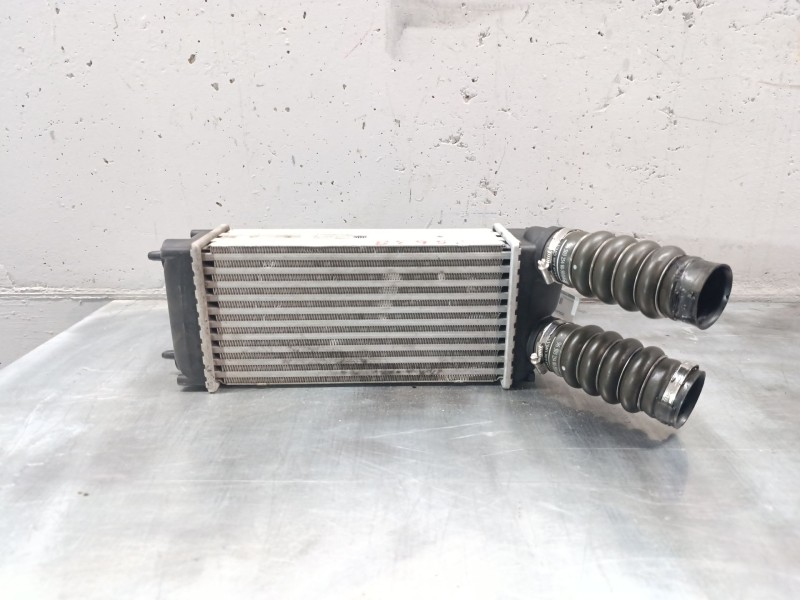 Recambio de intercooler para peugeot 307 break / sw (s1) 1.6 hdi referencia OEM IAM 9648551880  