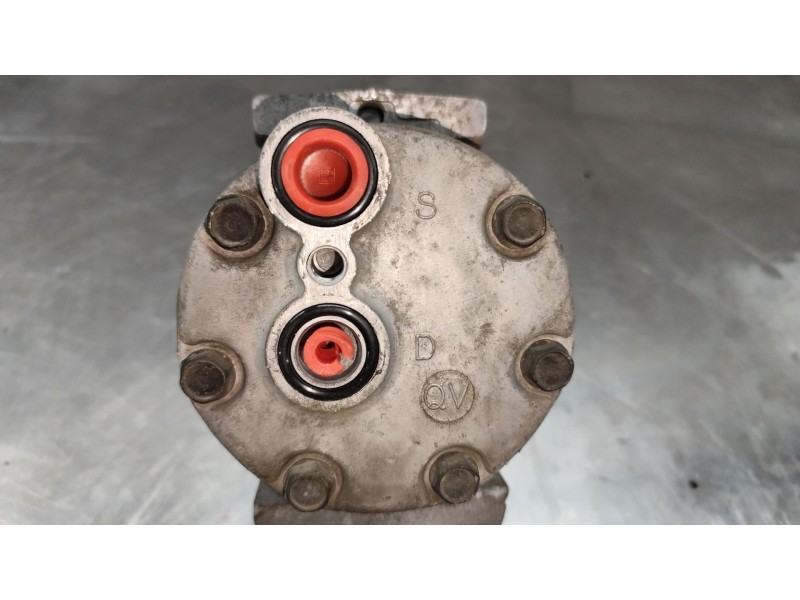 Recambio de compresor aire acondicionado para renault laguna (b56) 1.8 16v rt referencia OEM IAM 7700111289  