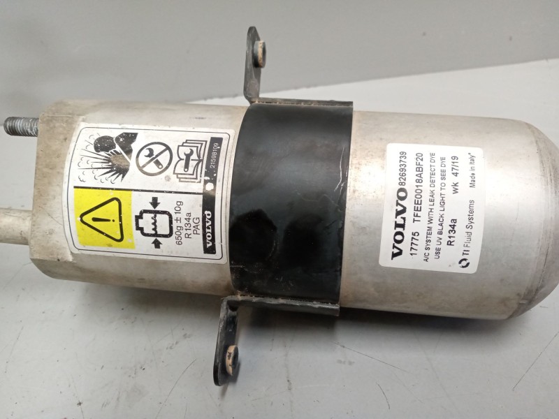 Recambio de filtro secante para volvo fh xxx referencia OEM IAM 82693739  