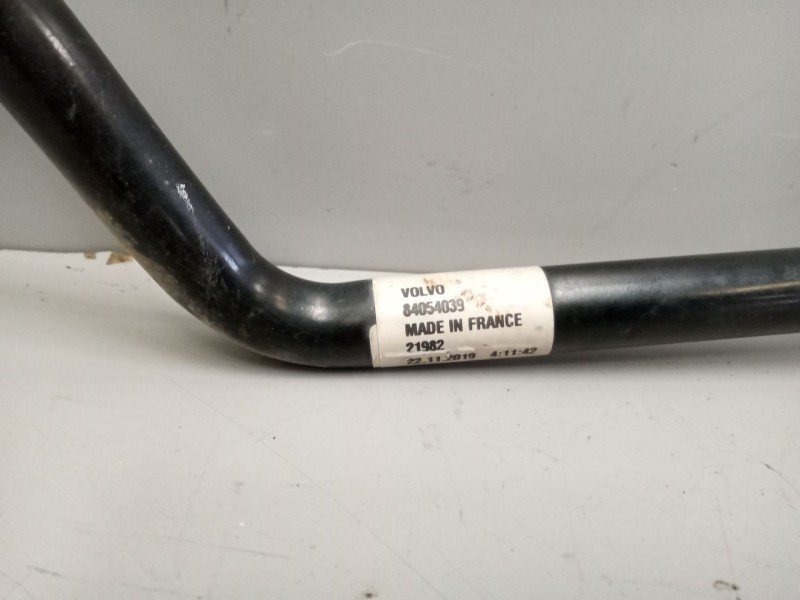 Recambio de tubos aire acondicionado para volvo fh xxx referencia OEM IAM 84054039  