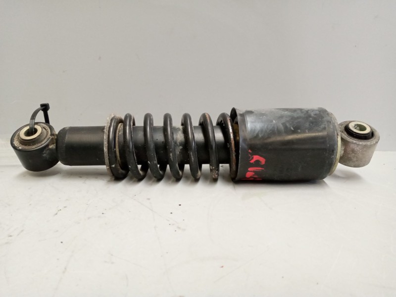 Recambio de amortiguador trasero derecho cabina para renault premium distribution 7.2 diesel referencia OEM IAM 5010316210  