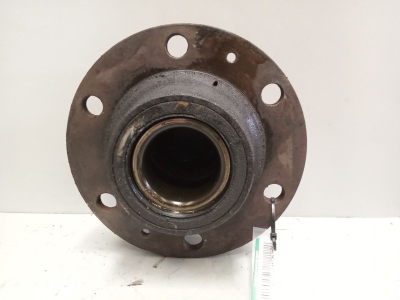 Recambio de buje trasero izquierdo para nissan trucks atleon 140 referencia OEM IAM   