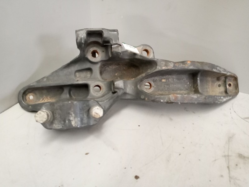 Recambio de soporte para volvo fh xxx referencia OEM IAM 21196819  IZQUIERDA