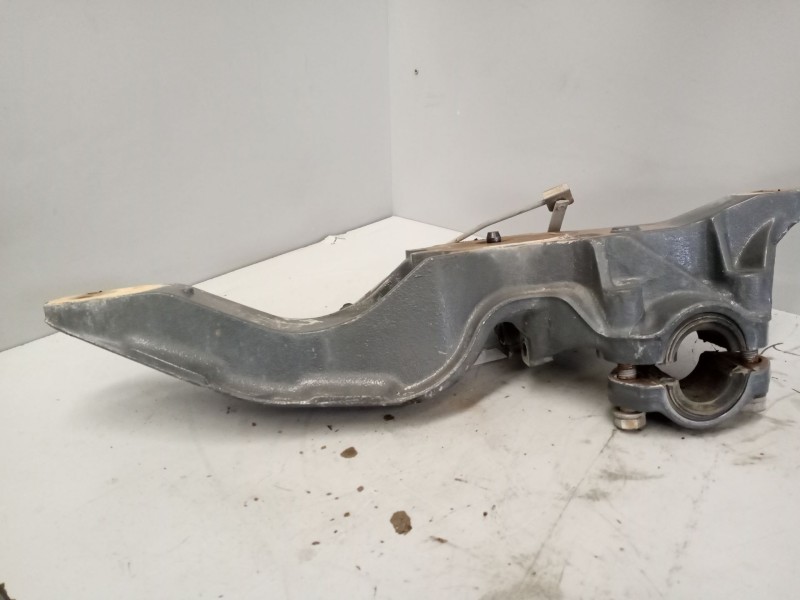 Recambio de soporte para volvo fh xxx referencia OEM IAM 21196819  IZQUIERDA