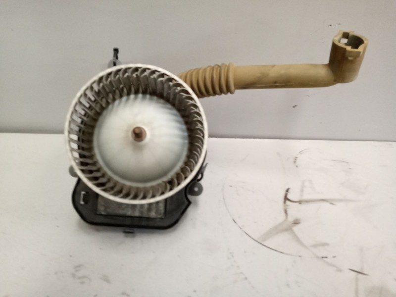 Recambio de motor calefaccion para volvo fh xxx referencia OEM IAM 84479335  