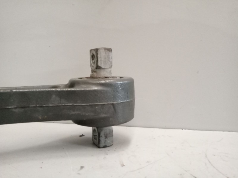 Recambio de tirante trasero derecho para volvo fh xxx referencia OEM IAM 21196798  