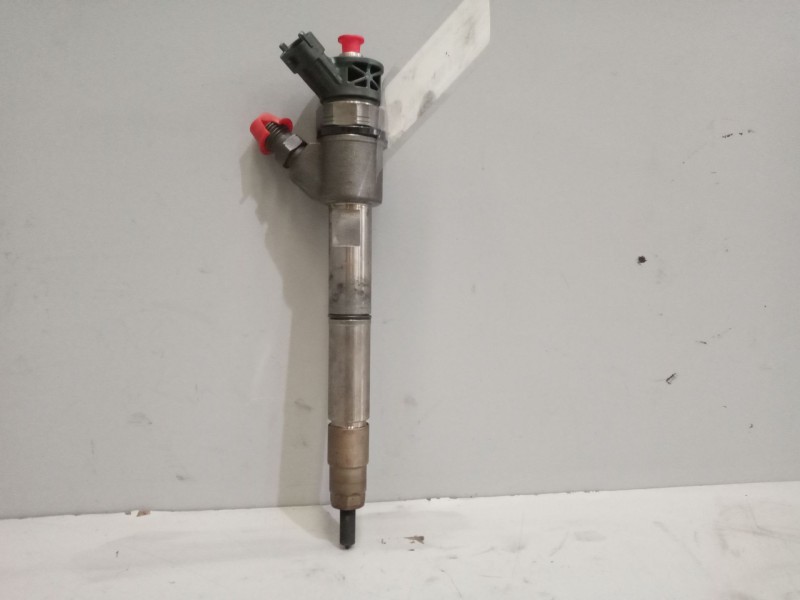 Recambio de inyector para iveco sunrise referencia OEM IAM 5801644454  0445110564