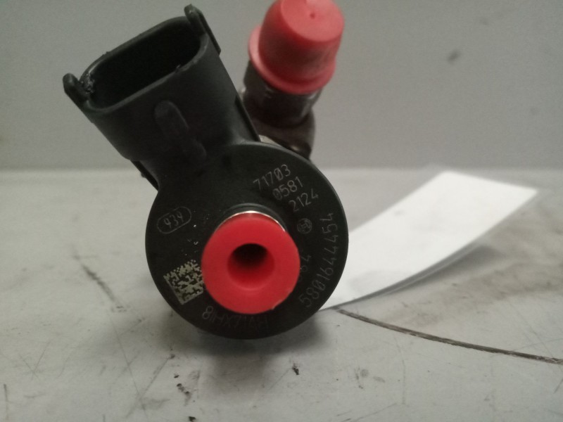Recambio de inyector para iveco sunrise referencia OEM IAM 5801644454  0445110564