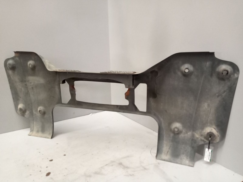 Recambio de paragolpes delantero para man tg - a 18.xxx 10.5 diesel referencia OEM IAM 81416105630  